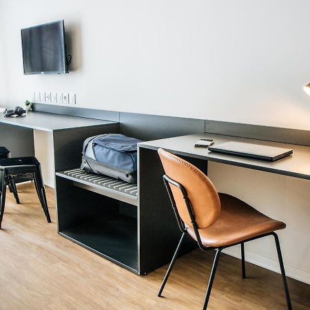 Twenty Business Flats Beziers Aparthotel Εξωτερικό φωτογραφία