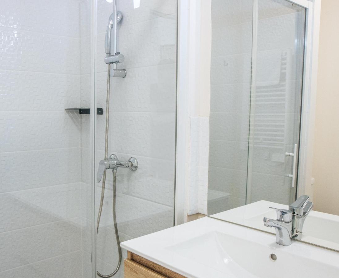 Twenty Business Flats Beziers Aparthotel Εξωτερικό φωτογραφία